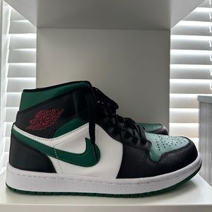 Jordan 1 “Green Toe”